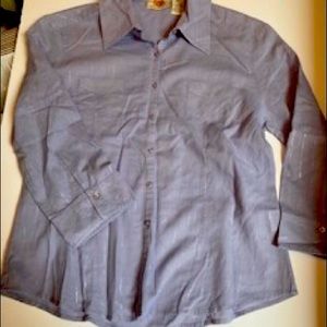 ITEM NO. 4: Route 66 3/4-sleeve-length cotton shirt.